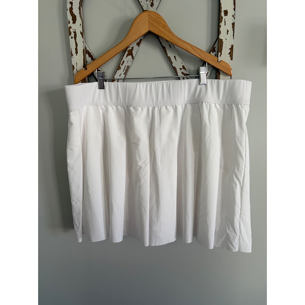 Fabletics Pleated White Skort Size 3X